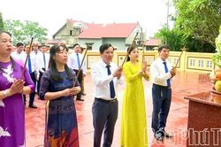 Bình Phú dâng hương tưởng niệm các Anh hùng liệt sĩ, tri ân người có công với cách mạng