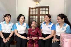 Tri &acirc;n c&aacute;c anh h&ugrave;ng liệt sĩ v&agrave; thăm B&agrave; mẹ Việt Nam anh h&ugrave;ng nh&acirc;n dịp 27/7