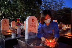 'Phần mộ anh bộ đội'