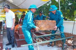 Thắp thêm hy vọng