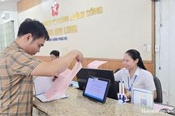 Người dân vẫn khổ vì cả chục yêu cầu xác nhận ngoài danh mục