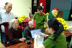 Ninh B&igrave;nh thu nhận gần 19.000 mẫu ADN th&acirc;n nh&acirc;n liệt sĩ