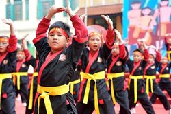 Học sinh được khuyến khích tham gia ít nhất một môn thể thao