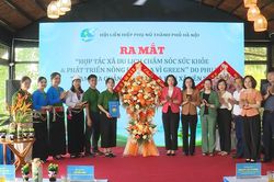 Phụ nữ H&agrave; Nội chuyển đổi xanh trong kinh tế tập thể