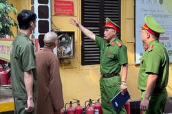 'Tự ph&ograve;ng - tự quản - tự bảo vệ' trong giai đoạn mới