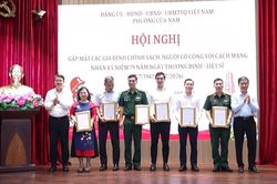 Phường Cửa Nam gặp mặt các gia đình chính sách, người có công