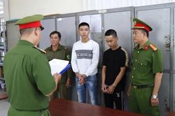 Bắt tạm giam 2 đối tượng g&acirc;y rối trật tự c&ocirc;ng cộng