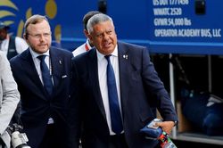 LĐBĐ Argentina bác tin chủ tịch Claudio Tapia bị bắt ở sân bay Mỹ