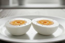 Điều gì xảy ra với cơ thể nếu mỗi ngày ăn một quả trứng?