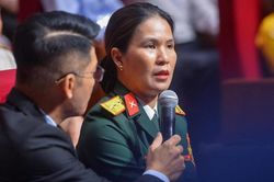 Cuốn nhật k&yacute; của liệt sĩ phi c&ocirc;ng vực dậy người vợ sau biến cố
