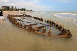 Vì sao chưa khai quật tàu cổ lộ thiên ở ven biển Hội An?