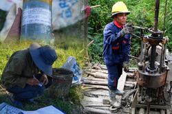 Hàng chục mũi khoan đồng loạt 'xuyên lòng đất' trên đại lộ Nguyễn Văn Linh