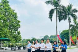 Ban Tuyên giáo và Dân vận Thành ủy Hà Nội tổ chức lễ dâng hương tri ân các Anh hùng liệt sĩ