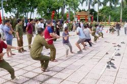 Ứng H&ograve;a s&ocirc;i nổi giải thể thao ch&agrave;o mừng Ng&agrave;y hội to&agrave;n d&acirc;n bảo vệ an ninh Tổ quốc