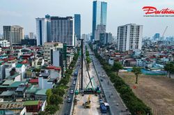 Toàn cảnh công trường ga ngầm metro số 5 sau khi quây rào gần 500m đường Văn Cao