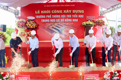Đồng Th&aacute;p khởi c&ocirc;ng th&ecirc;m 2 trường phổ th&ocirc;ng nội tr&uacute; v&ugrave;ng bi&ecirc;n