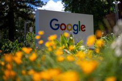 Google nhận mức phạt tỷ USD