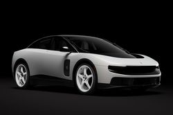 Siêu xe điện Ferrari Luce đầu tiên được đấu giá