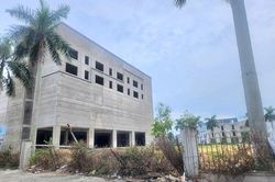 Nhiều tồn tại, vi phạm tại dự án bãi đỗ xe, trung tâm thương mại Sầm Sơn