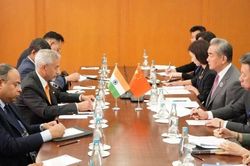 Trung Quốc và Ấn Độ thúc đẩy hợp tác BRICS