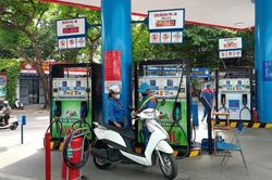 Tăng cường kiểm tra hoạt động kinh doanh b&aacute;n lẻ xăng dầu, bảo đảm nguồn cung cho thị trường