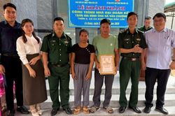Khánh thành 'Nhà đại đoàn kết' tặng hộ gia đình khó khăn ở xã biên giới tỉnh Đắk Lắk
