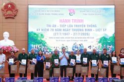 Tuổi trẻ các cơ quan Đảng Trung ương huy động hơn 500 triệu đồng tổ chức các hoạt động tri ân