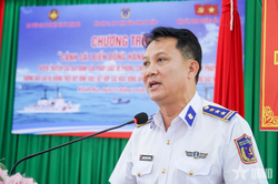Hải đo&agrave;n 32 tiếp sức ngư d&acirc;n phường Bắc Nha Trang vươn khơi b&aacute;m biển