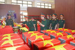 Tổng công ty Thái Sơn dâng hương tưởng niệm Tổng Bí thư Trần Phú và các anh hùng liệt sĩ tại Công viên Lê Thị Riêng