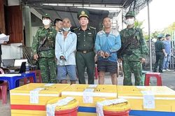 Nửa năm kiên trì truy vết đường dây buôn thần chết ra biển