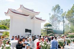 D&ograve;ng người rưng rưng về địa chỉ đỏ Ng&atilde; ba Đồng Lộc