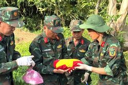 Lời hứa b&ecirc;n d&ograve;ng Kr&ocirc;ng N&ocirc;