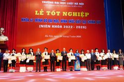 Trường Đại học Luật Hà Nội: Bế giảng Khóa 47 hệ Đại học chính quy