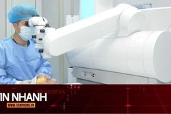 TIN NHANH: Bệnh viện Mắt Trung ương nói gì khi bị tố tráo đổi phương pháp mổ cận?