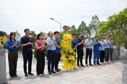 PVNDB tri ân các anh hùng liệt sĩ và gia đình chính sách tại Thanh Hóa