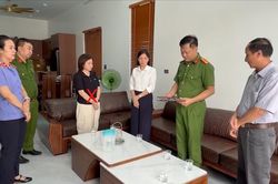 Một phụ nữ ở Phú Thọ bị khởi tố, lộ chiêu trò mua bán đất nhiều người dễ bị lừa