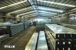 Malaysia điều tra chống b&aacute;n ph&aacute; gi&aacute; th&eacute;p hợp kim nh&ocirc;m kẽm