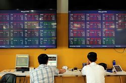 VN-Index mở phiên giảm mạnh sau thông tin Mỹ áp thuế với 60 nền kinh tế