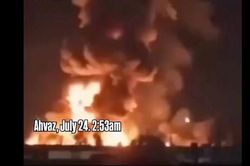 Video Mỹ không kích thành phố Iran, nhiều tiếng nổ lớn rung chuyển khu vực
