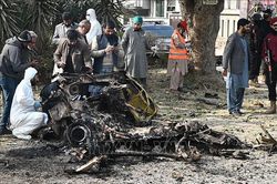 Gần 40 người thương vong trong vụ đánh bom liều chết tại Pakistan