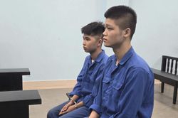 2 thanh niên 'thông chốt', tông trọng thương cảnh sát cơ động dịp A80 bị phạt 15 năm tù