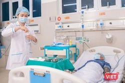 Hà Nội yêu cầu bác sĩ giỏi phải ưu tiên khám chữa cho người có thẻ BHYT