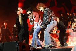 BIGBANG kỷ niệm 20 năm bằng đại nhạc hội bên sông Hàn, mở màn chuyến lưu diễn toàn cầu