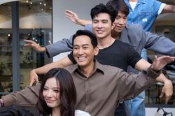 Steven Nguyễn hội ngộ cùng dàn diễn viên Mưa Đỏ