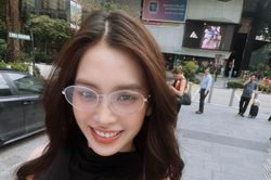 Hoa hậu Tiểu Vy khoe nhan sắc rạng rỡ