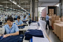Mỹ áp thuế mới: Dệt may Việt Nam mất lợi thế trước các đối thủ châu Á