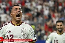 Nhà vô địch Pedro Porro tri ân ông nội bằng món quà ý nghĩa nhất sau World Cup