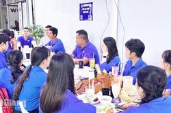 Góc cà phê tuổi trẻ