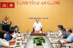 Ph&oacute; Chủ tịch Thường trực UBND tỉnh Nguyễn Thanh Phong: Ph&aacute;t huy lợi thế để Ki&ecirc;n Hải ph&aacute;t triển kinh tế biển bền vững