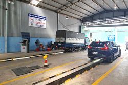 Bộ X&acirc;y dựng sửa đổi, đơn giản h&oacute;a 6 thủ tục h&agrave;nh ch&iacute;nh lĩnh vực đăng kiểm